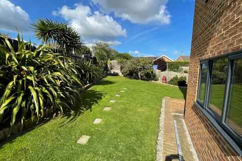 4 bedroom detached house for sale, Calver Close, Dodworth