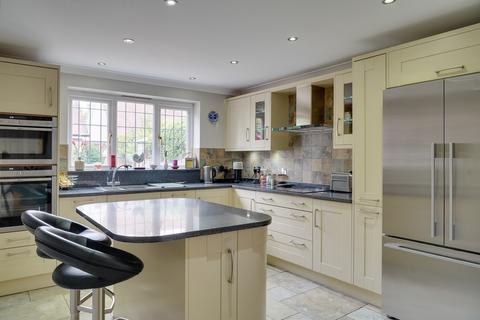 4 bedroom detached house for sale, High Street, Saffron Walden CB10