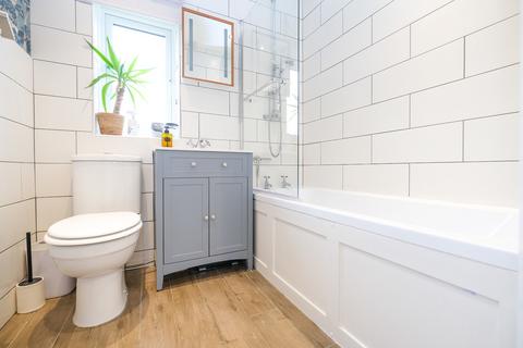 36 Daleside, Orpington, BR6 6EQ