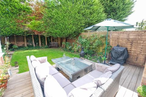 4 bedroom detached house for sale, Greenacres Close, Orpington