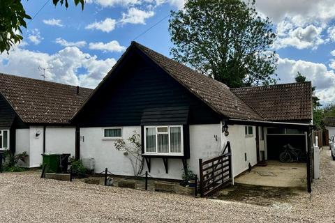 2 bedroom detached bungalow for sale, York Road, Burnham-on-Crouch