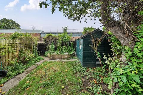 3 bedroom terraced house for sale, Merebank Lane, Waddon