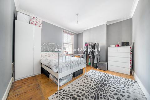 3 bedroom flat for sale, Albert Road, Alexandra Park