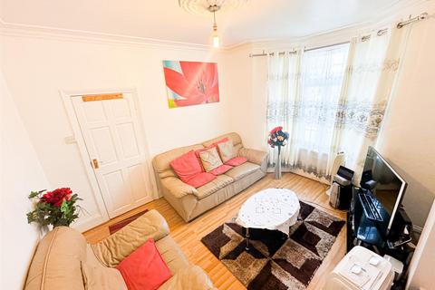 3 bedroom terraced house for sale, Cann Hall Road, Leytonstone