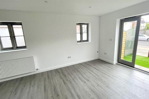 1 bedroom apartment for sale, Christchurch Road, Bournemouth