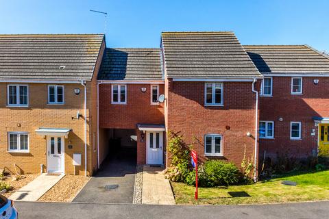 3 bedroom terraced house for sale, Steeple Way, Rushden NN10