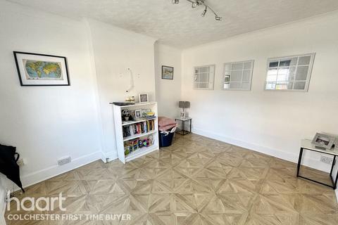 2 bedroom semi-detached house for sale, Military Road, Colchester