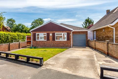 3 bedroom detached bungalow to rent, Hayden Road, Rushden NN10