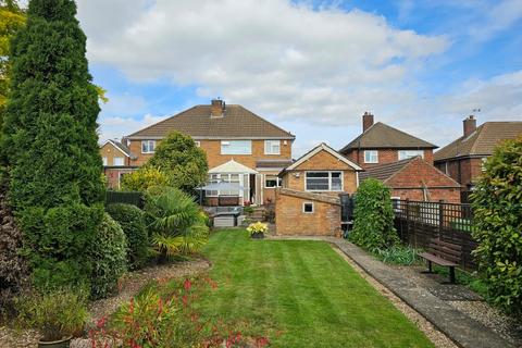 3 bedroom semi-detached house for sale, Dulverton Road, Melton Mowbray