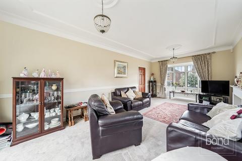 4 bedroom detached house for sale, Beaumont Park, Chelmsford CM3