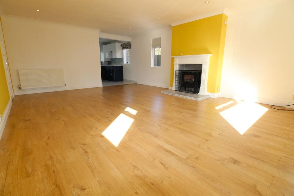 Lounge 2