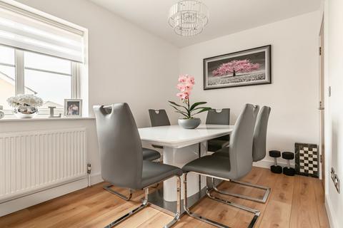 9 Buckingham Road, Epping, CM16 5AF