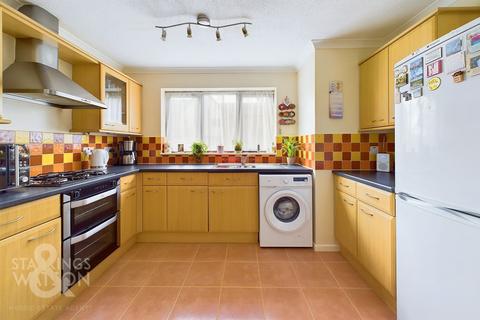 3 bedroom end of terrace house for sale, Middleton Crescent, Costessey, Norwich