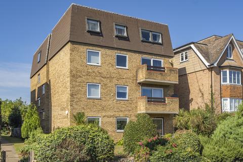 2 bedroom flat for sale, Station Road, Sidcup DA15