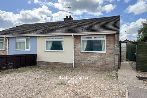 2 bedroom semi-detached bungalow to rent, The Drove, Suffolk IP27