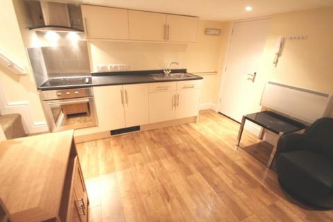 Studio to rent, York Road, Birmingham B16