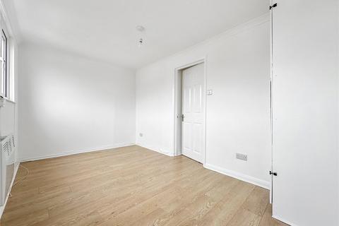 91a Balmoral Road, Gillingham, ME7 4QG