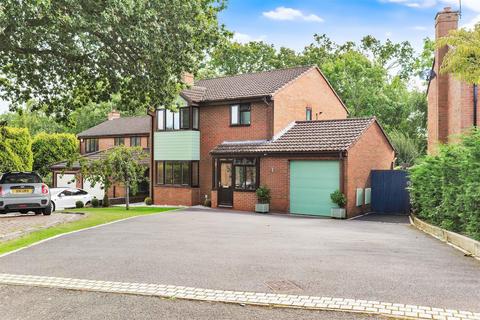 30 Batsford Close, Redditch, B98 7TF