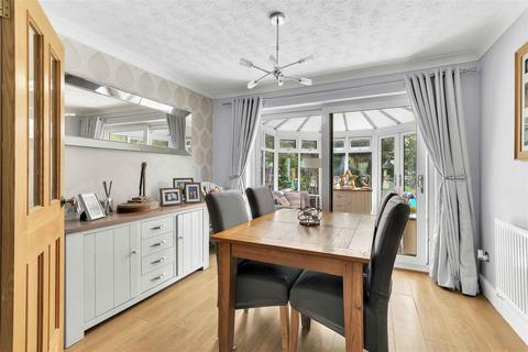 30 Batsford Close, Redditch, B98 7TF