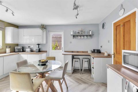 30 Batsford Close, Redditch, B98 7TF