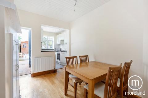 4 bedroom terraced house for sale, Temple Gardens, London NW11