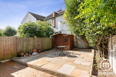 4 bedroom terraced house for sale, Temple Gardens, London NW11