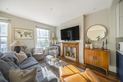 3 bedroom apartment to rent, Marriott Road London N4