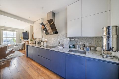 3 bedroom apartment to rent, Marriott Road London N4