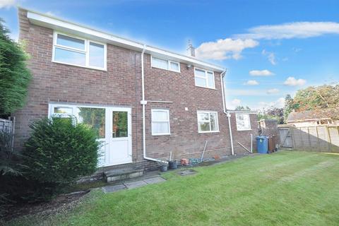 4 bedroom detached house for sale, Weavers Walk, Swynnerton