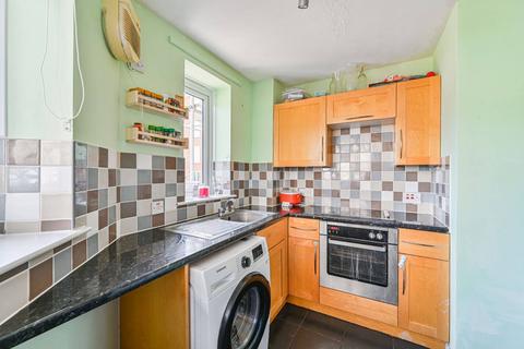 1 bedroom flat for sale, Garter Way, Canada Water, London, SE16