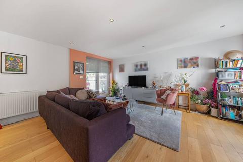 2 bedroom flat to rent, Caledonian Road, Caledonian Road, London, N7