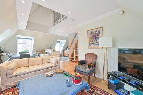 2 bedroom flat for sale, West Heath Avenue, Golders Green, London, NW11