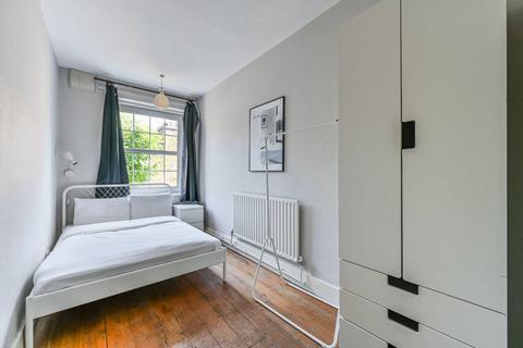 3 bedroom flat to rent, Orsett Stree, Kennington, London, SE11