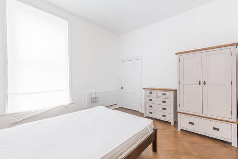 1 bedroom flat for sale, Romford Road, Forest Gate, London, E7