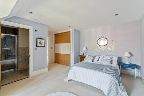 Beechwood Beeches Road, Farnham Common, Slough, SL2 3PR