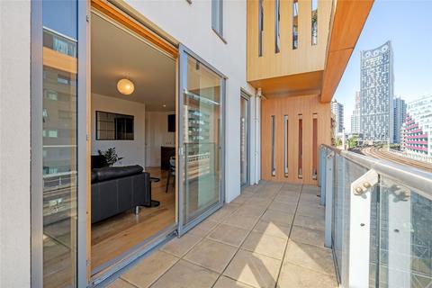 3 bedroom flat for sale, Crampton Street, Elephant and Castle, SE17