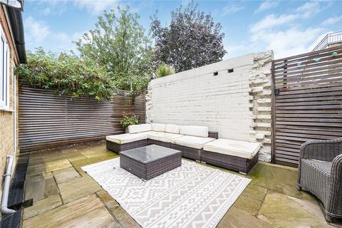 2 bedroom flat for sale, Wandsworth Bridge Road, Fulham, London, SW6