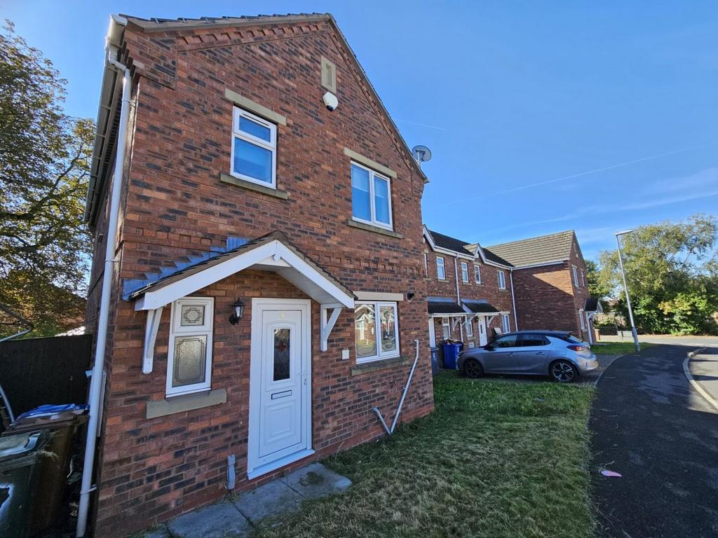 Thornwood Close, Thurnscoe 3 bed semidetached house to rent £795 pcm