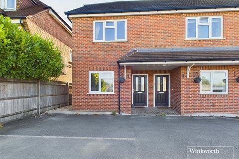 3 bedroom end of terrace house for sale, The Gables, Bath Road, Padworth, Berkshire, RG7