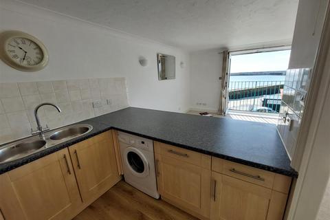 Flat 9, Harbour Point The Stade, Folkestone, CT19 6RB