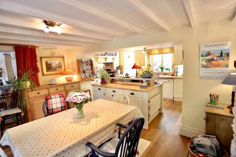 4 bedroom detached house for sale, Old Hereford Road, Abergavenny NP7