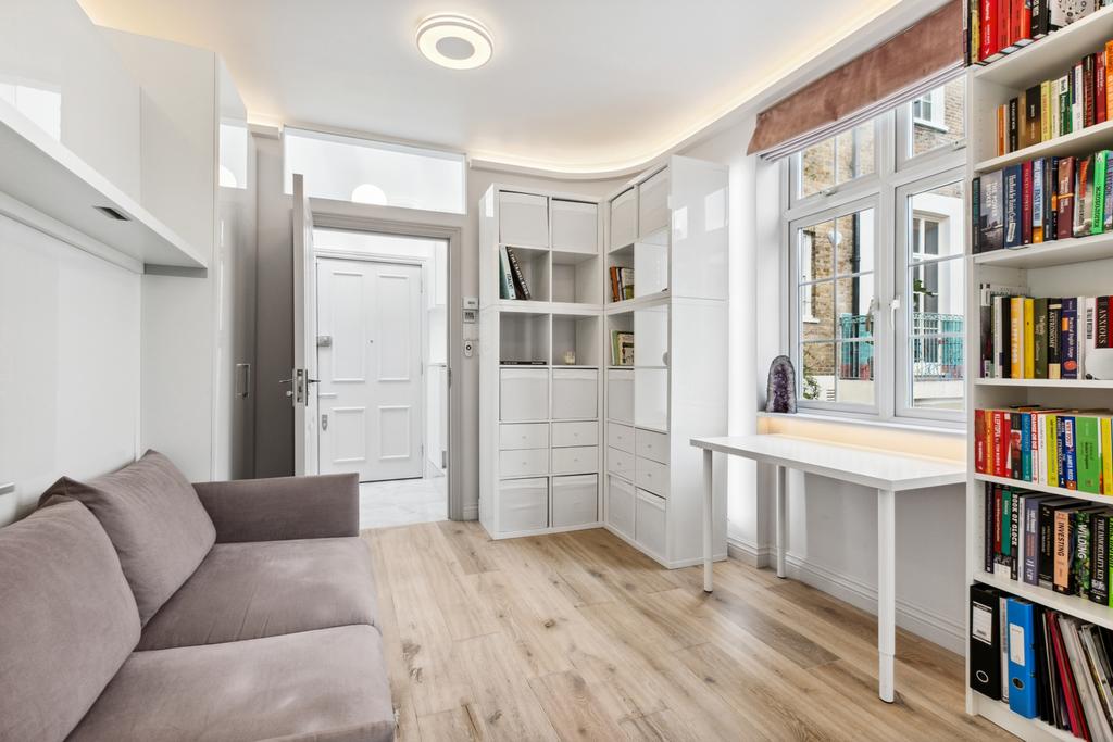 Hyde Park Square, London Studio to rent £2,000 pcm (£462 pw)