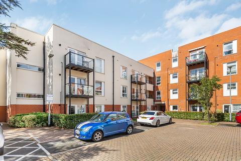 1 bedroom ground floor flat for sale, Magnolia House Spelthorne Grove, Sunbury-on-Thames, TW16