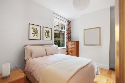 23 Kitchener Road, London, N2 8AS