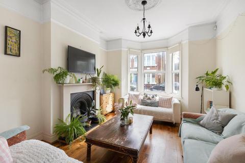 5 bedroom terraced house for sale, Fontarabia Road, London