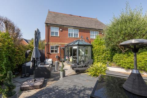 4 bedroom semi-detached house for sale, Fallow Fields, Loughton, Essex