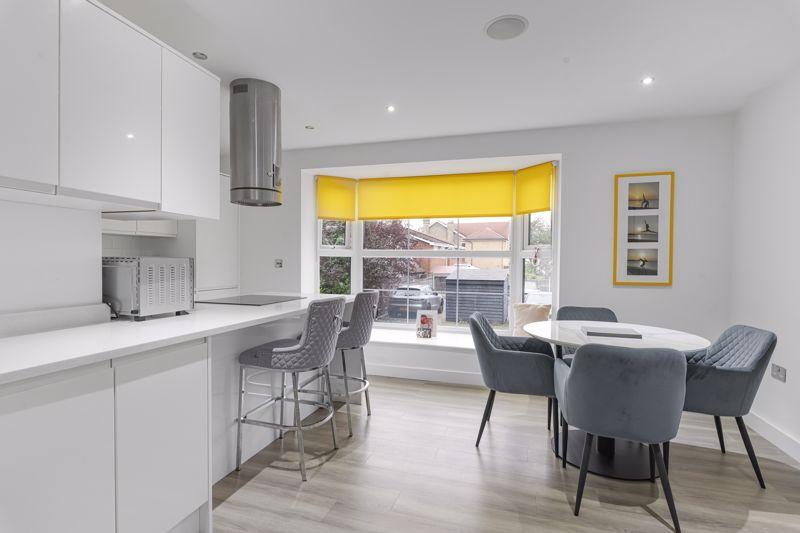 Kitchen/Dining Area