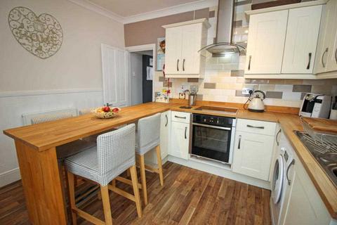 2 bedroom terraced house for sale, Castle Street, Wouldham