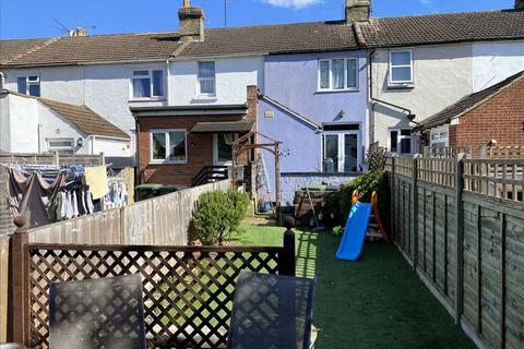 2 bedroom terraced house for sale, Castle Street, Wouldham