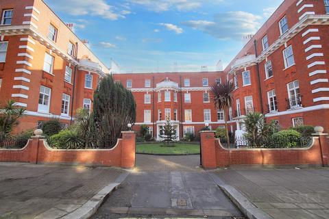 3 bedroom flat for sale, Elgin Avenue, London W9